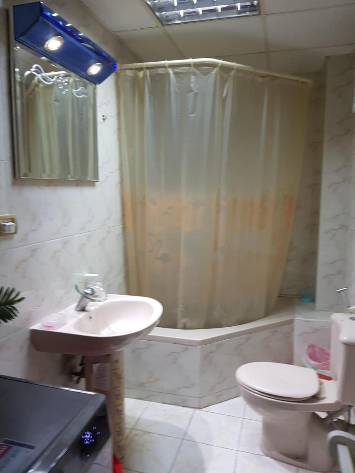 Quite In Sheraton Heliopolis , 5 Minutes From Airport Apartment